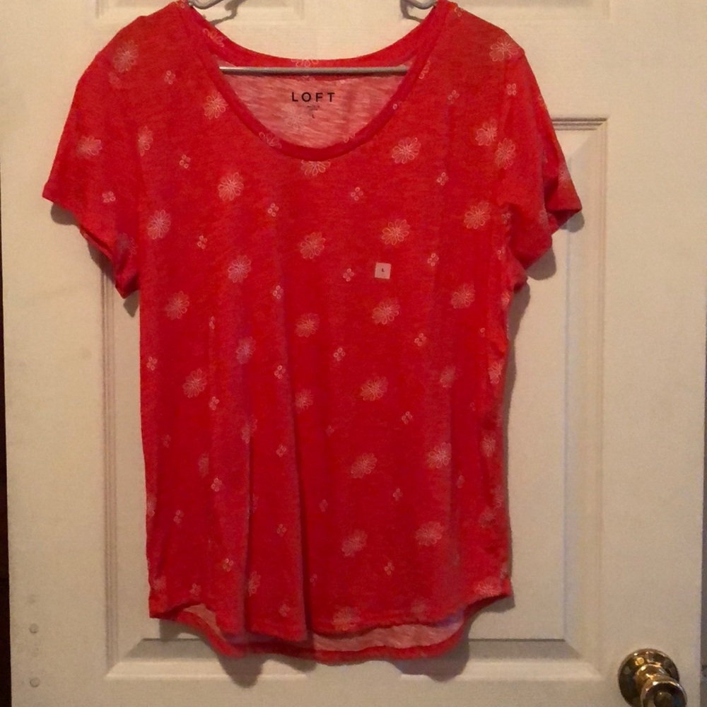 Loft floral shirt never been worn. Size Large.